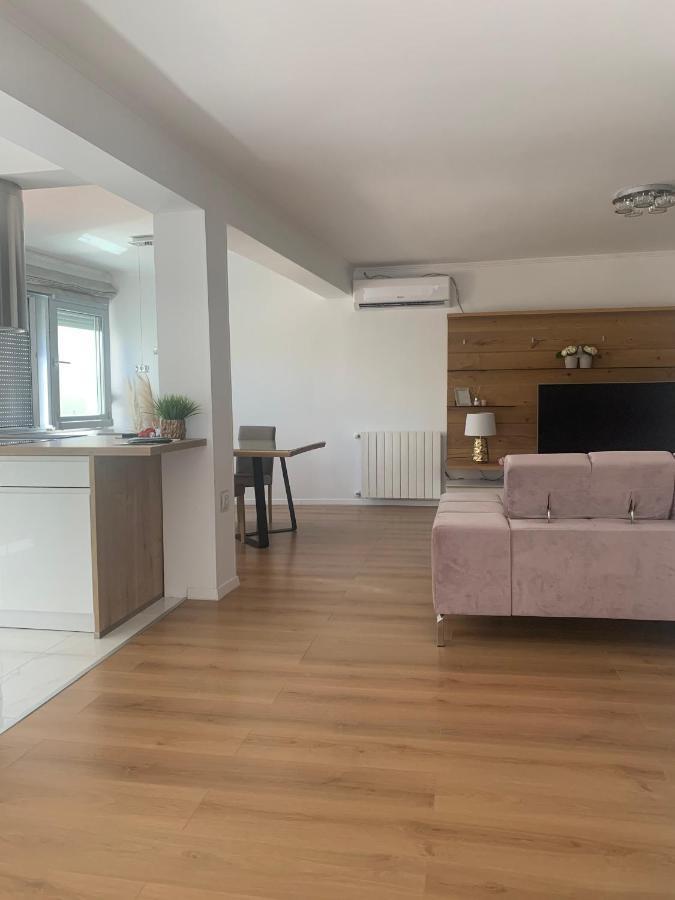 Apartmani Emilio Новаля Екстериор снимка